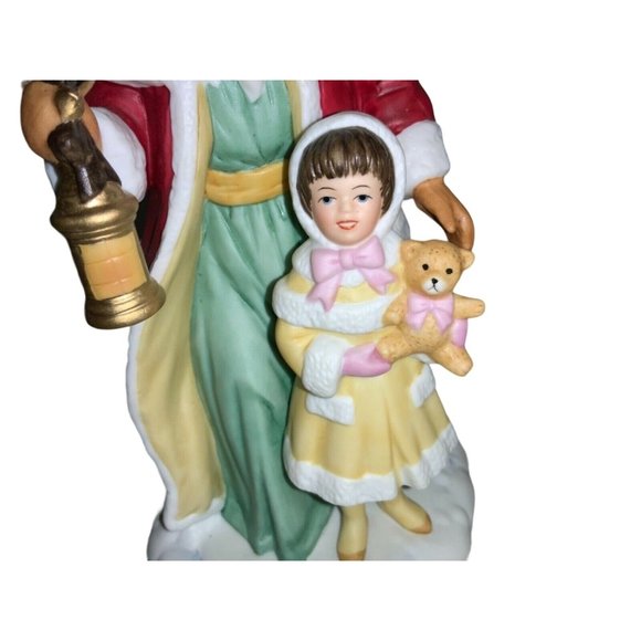 Avon Santa Porcelain Figurine  with box 1995 - Picture 3 of 14